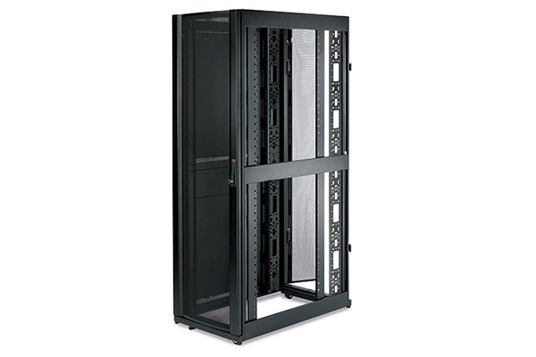 APC NetShelter SX 42U Server Rack Enclosure 600mm x 1070mm w/ Sides Black AR3100