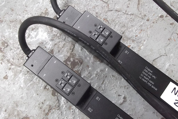 Có nên sử dụng thanh nguồn PDU AP7553 không?
